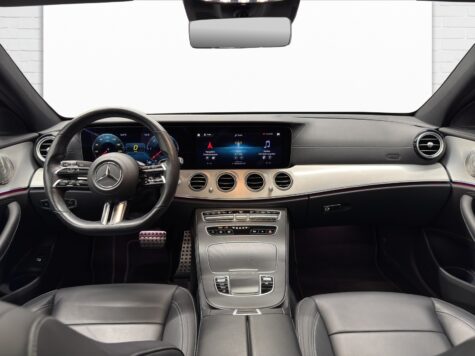 Mercedes-Benz – E 220 d AMG Line 4Matic