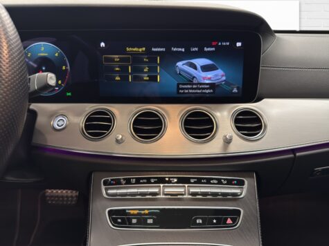 Mercedes-Benz – E 220 d AMG Line 4Matic
