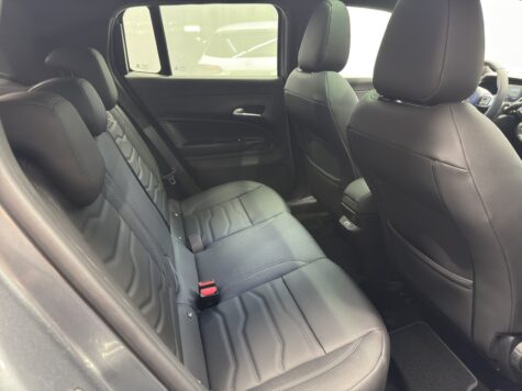 Jeep – Avenger 1.2 MHEV Summit & Sky