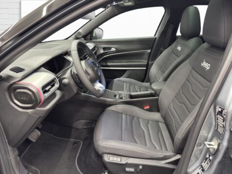 Jeep – Avenger 1.2 MHEV Summit & Sky