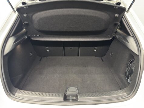 Mercedes-Benz – A 220 AMG Line 4Matic