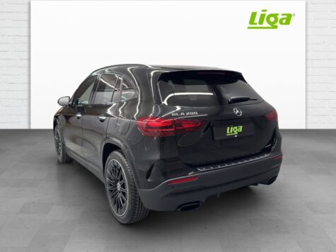 Mercedes-Benz – GLA 200 AMG Line Night Star