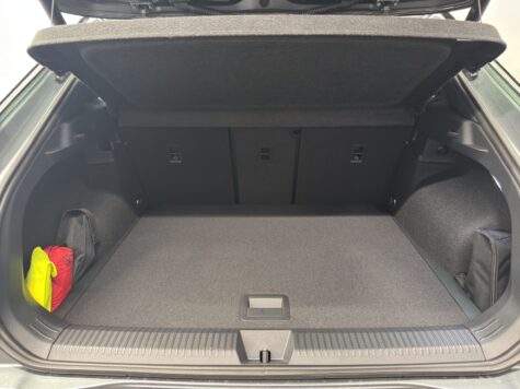 VW – T-Roc 1.5 eTSI R-Line DSG
