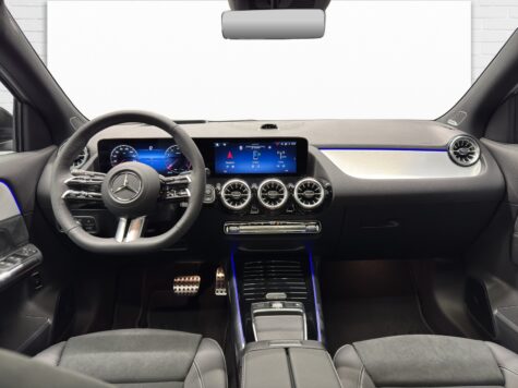 Mercedes-Benz – GLA 220 AMG Line 4Matic