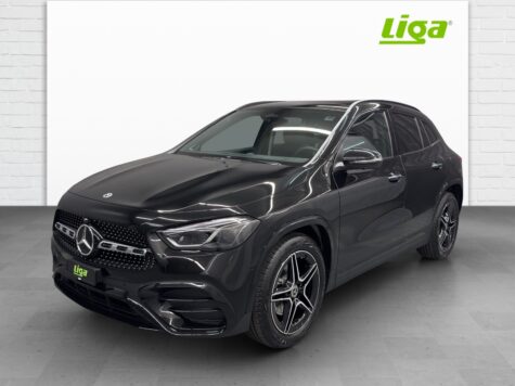 Mercedes-Benz – GLA 220 AMG Line 4Matic