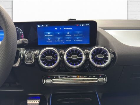 Mercedes-Benz – GLA 220 AMG Line 4Matic