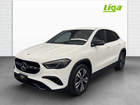 Mercedes-Benz – GLA 200 Advanced Plus Line  Night Star