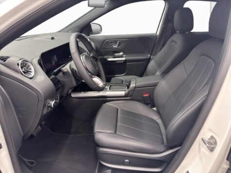 Mercedes-Benz – GLA 200 Advanced Plus Line  Night Star