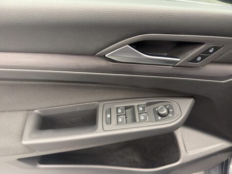 VW – Golf VIII 2.0 TSI Style DSG