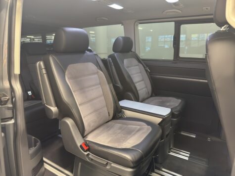 VW – T6.1 Multivan 2.0 TDI 150 Highline DSG