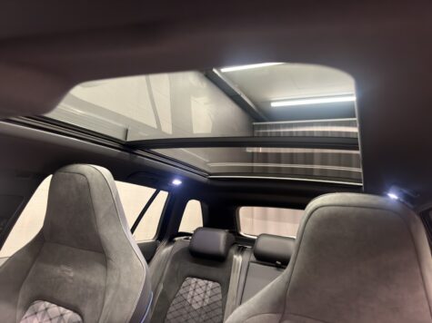 VW – Golf VIII Variant 1.5 eTSI R-Line DSG