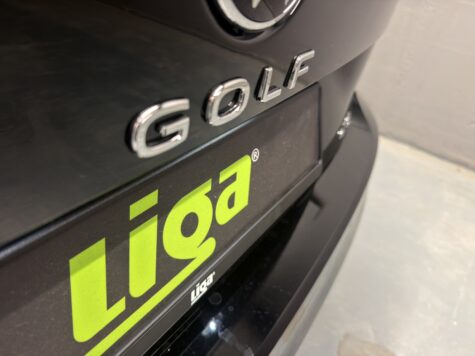 VW – Golf VIII Variant 1.5 eTSI R-Line DSG