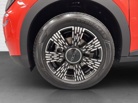 Fiat – 600 1.2 Hybrid Cult C&S&W