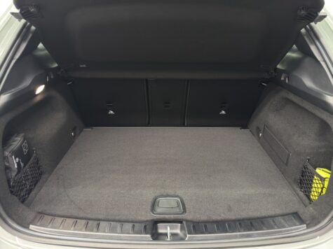 Mercedes-Benz – GLA 250 AMG Line 4Matic Swiss Star