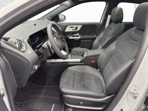 Mercedes-Benz – GLA 250 AMG Line 4Matic Swiss Star
