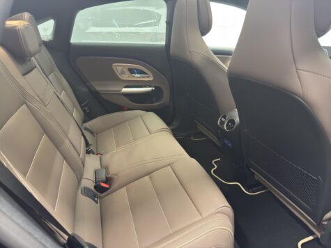 Mercedes-Benz – CLA 350 AMG Line 4Matic EQ Technology