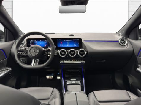 Mercedes-Benz – GLA 250 AMG Line 4Matic Swiss Star