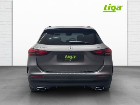 Mercedes-Benz – GLA 250  AMG Line 4Matic Swiss Star