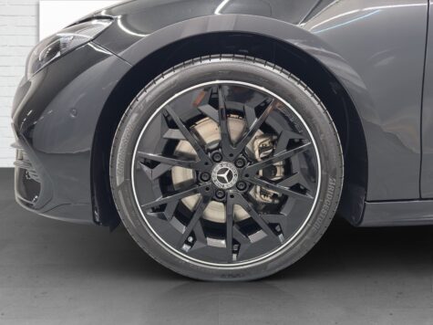 Mercedes-Benz – CLA 350 4Matic Shooting Brake with EQ Hybrid