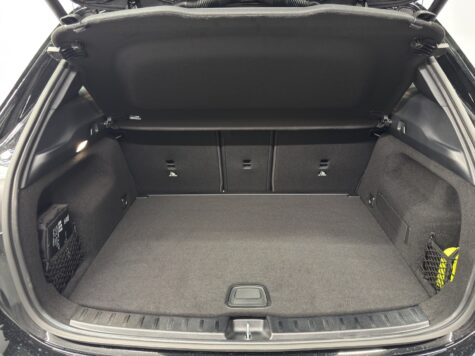 Mercedes-Benz – GLA 200 Advanced Plus Line Night Star