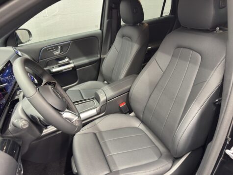 Mercedes-Benz – GLA 200 Advanced Plus Line Night Star