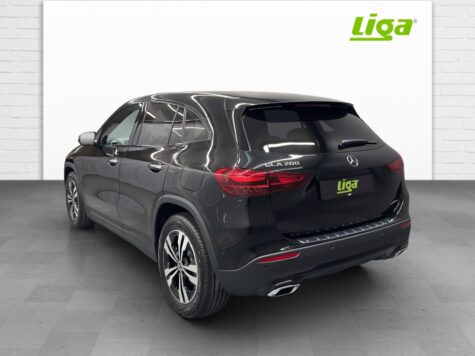 Mercedes-Benz – GLA 200 Advanced Plus Line Night Star