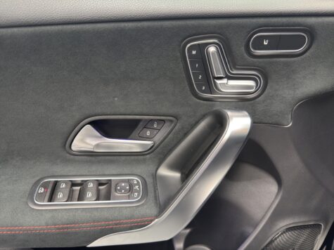 Mercedes-Benz – A 200 AMG Line 4Matic