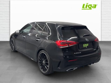 Mercedes-Benz – A 200 AMG Line 4Matic
