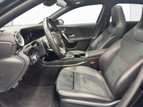 Mercedes-Benz – A 200 AMG Line 4Matic