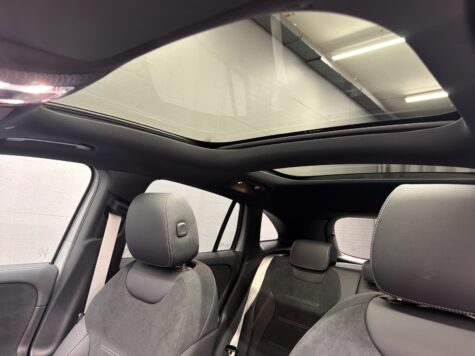 Mercedes-Benz – GLA 200 AMG Line Night Star