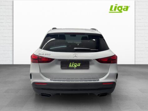 Mercedes-Benz – GLA 200 AMG Line Night Star