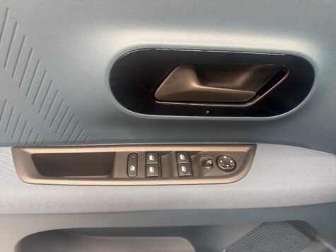 Fiat – Grande Panda 1.2 Hybrid La Prima