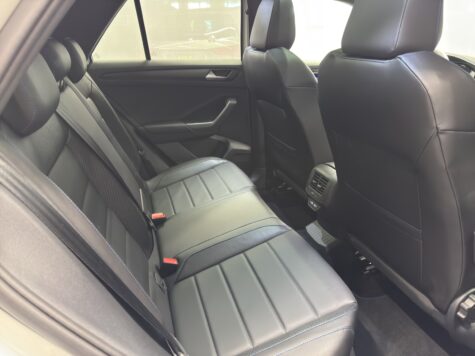 VW – T-Roc 2.0 TSI R DSG 4motion