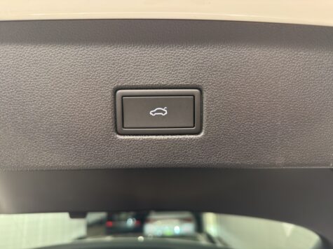 VW – T-Roc 2.0 TSI R DSG 4motion