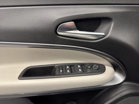 Fiat – 600 1.2 Hybrid 145 La Prima