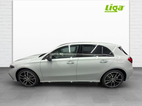 Mercedes-Benz – A 250 e AMG Line EQ Star