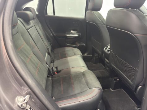 Mercedes-Benz – GLA 250 AMG Line 4Matic