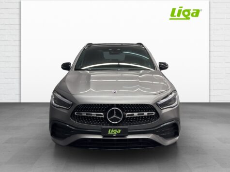 Mercedes-Benz – GLA 250 AMG Line 4Matic