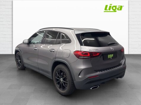 Mercedes-Benz – GLA 250 AMG Line 4Matic