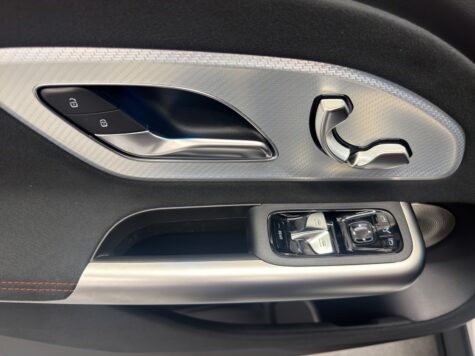 Mercedes-Benz – GLB 220 AMG Line 4Matic