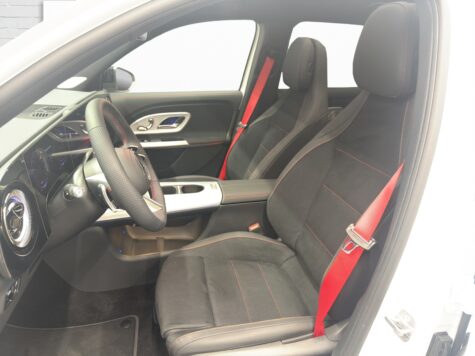 Mercedes-Benz – GLB 220 AMG Line 4Matic
