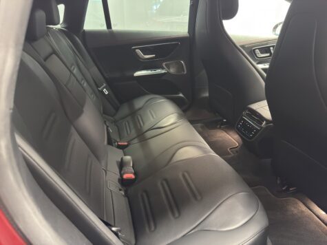 Mercedes-Benz – AMG EQE 43 4Matic