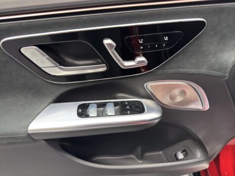 Mercedes-Benz – AMG EQE 43 4Matic