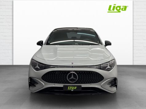 Mercedes-Benz – CLA 350 AMG Line 4Matic