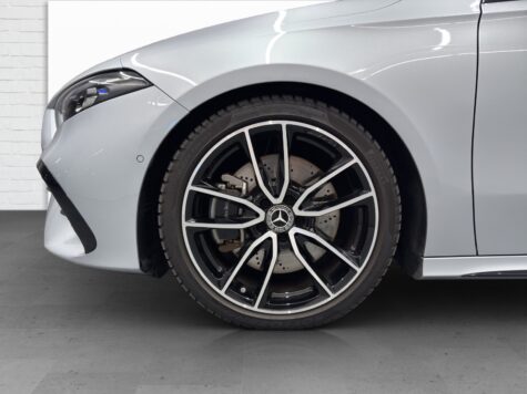 Mercedes-Benz – A 250 AMG Line 4Matic