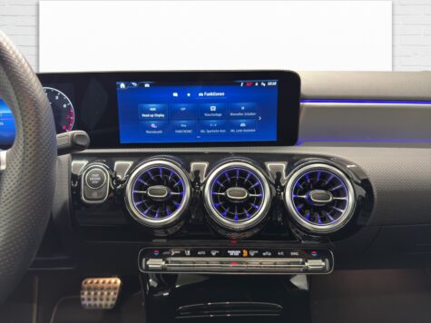 Mercedes-Benz – A 250 AMG Line 4Matic