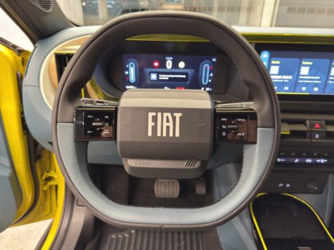 Fiat – Grande Panda 1.2 Hybrid La Prima