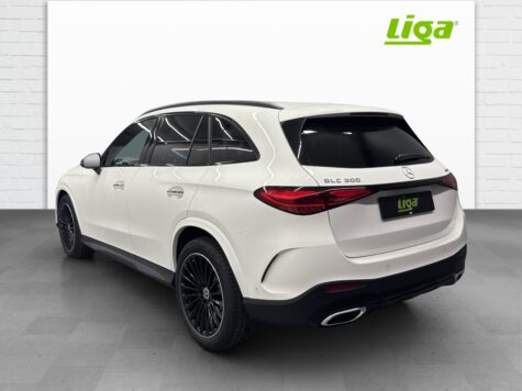 Mercedes-Benz – GLC 300 AMG Line 4Matic