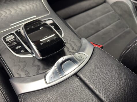 Mercedes-Benz – C 200 AMG Line 4Matic Cabriolet