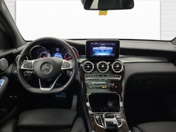 Mercedes-Benz GLC 300 AMG Line 4m